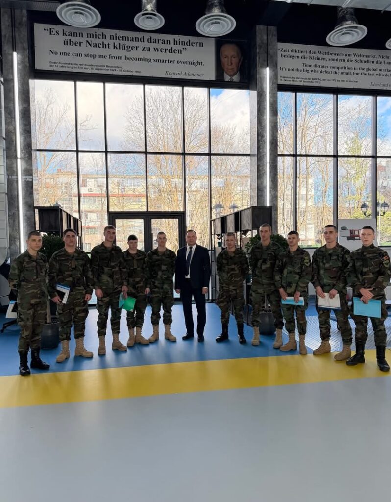 Prima grupă de soldați a început instruirea tehnică la TechZone